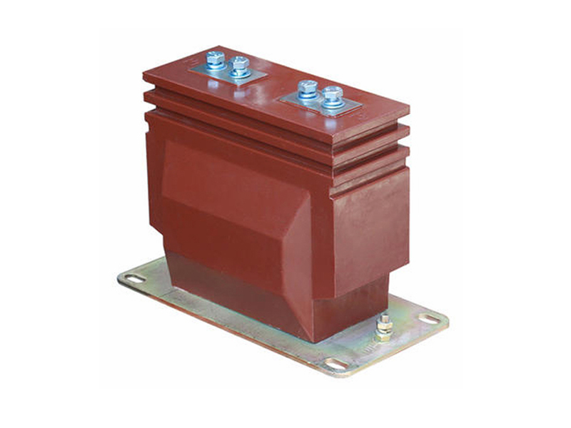 LZZB6-10型电流互感器